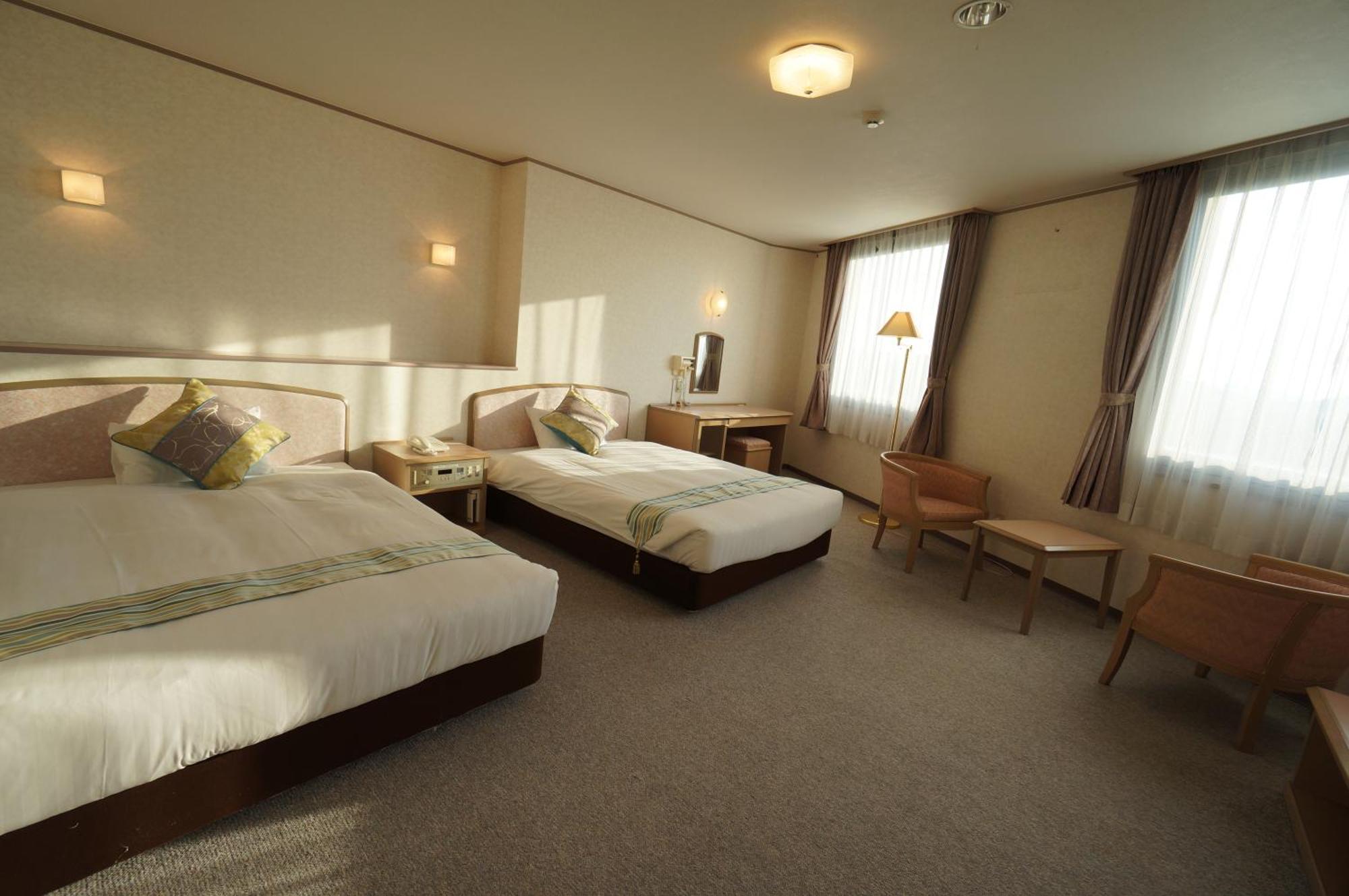 Hotel Areaone Hiroshima Wing Higashihiroshima Exterior photo